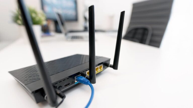 3 ROUTER