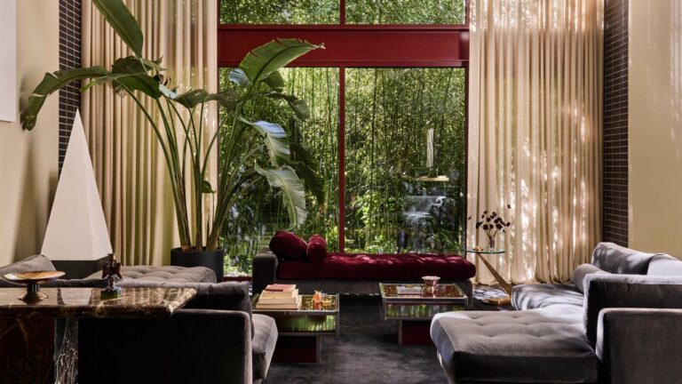 Chelsea Townhouse Living Room 047